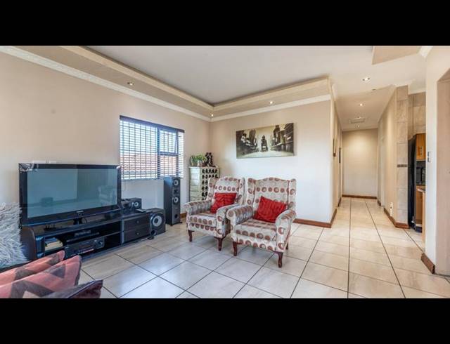 3 BEDROOM PROPERTY TO RENT IN NORMANDIE